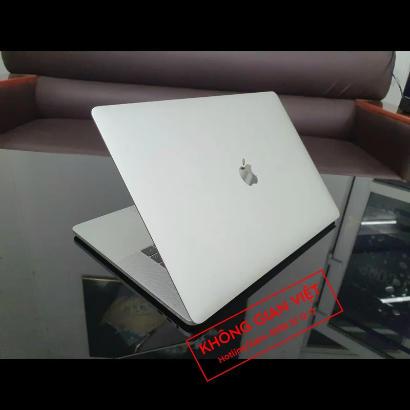 Gợi ý các mẫu laptop mỏng nhẹ, thời trang cho sinh viên nữ - 5